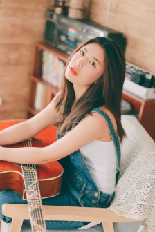 从后面抱着妈妈突然脸一红